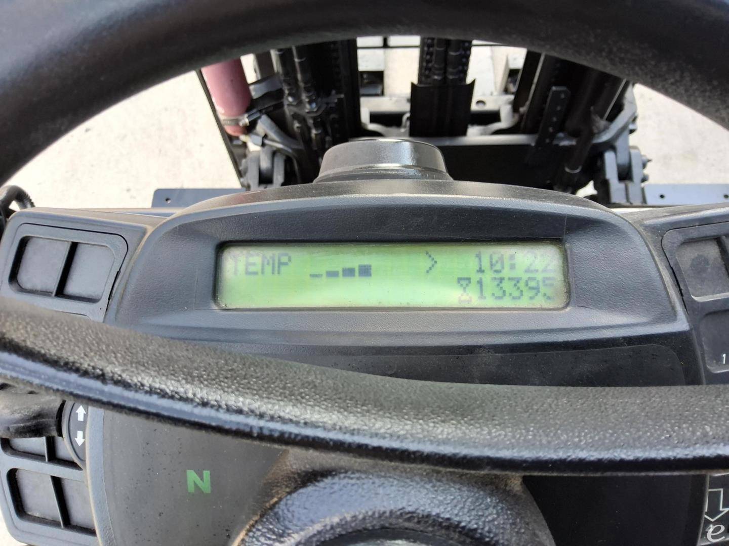 2015 Yale GLP060VX