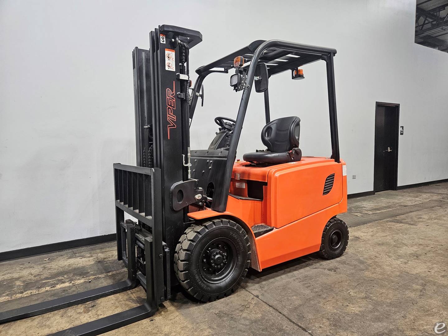 2023 Viper Lift Trucks FB25