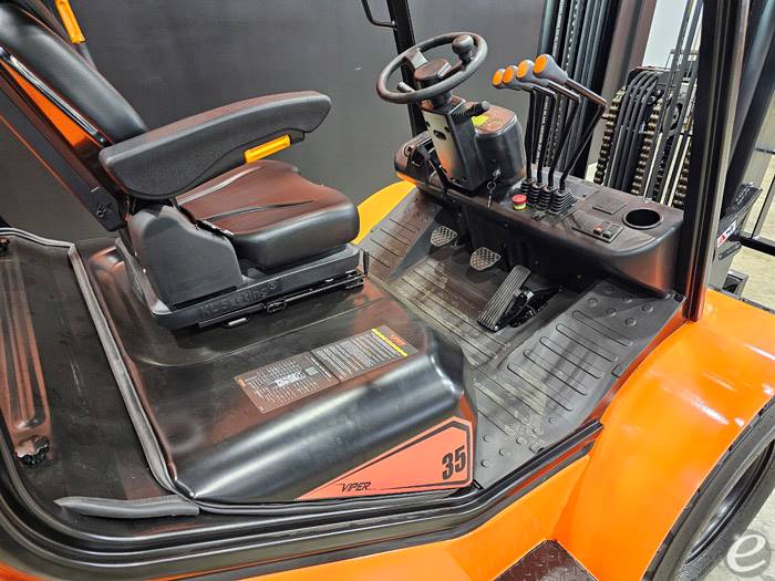 2026 Viper Lift Trucks RTD35F-2