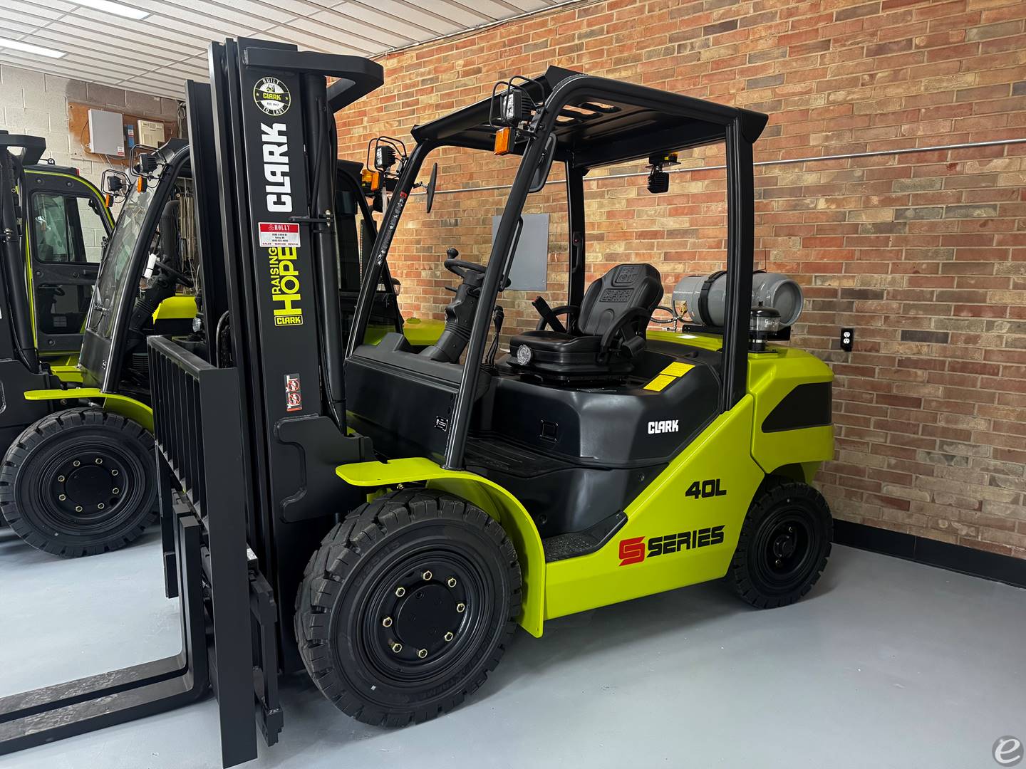 2026 Clark S40L