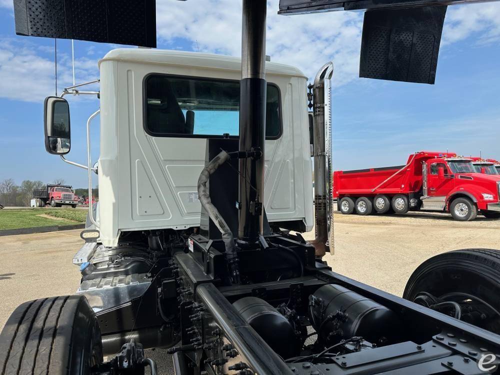 2020 Mack GRANITE 84FR