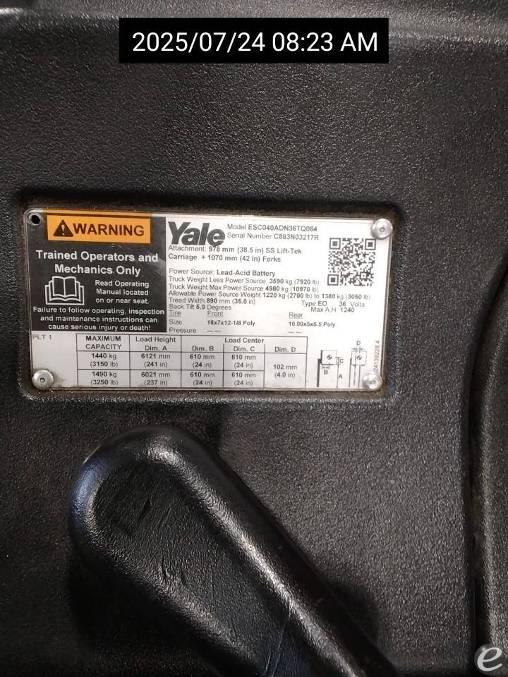 2017 Yale ESC040AD
