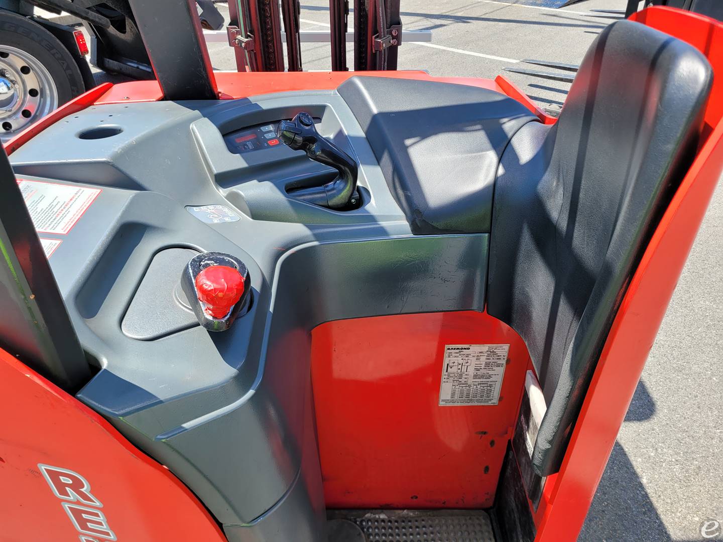 2011 Raymond 425-C50TT Electric Forklift - 123Forklift
