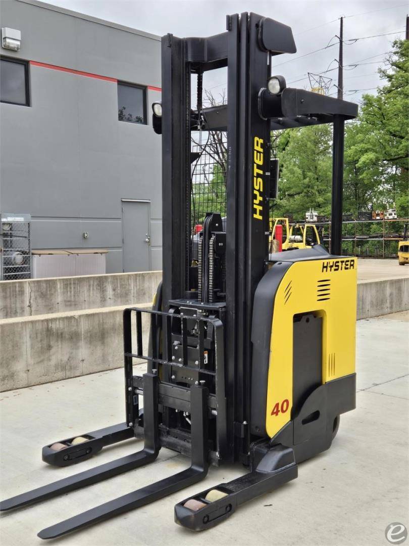 2016 Hyster N40ZRS2 Electric Reach Truck - 123Forklift