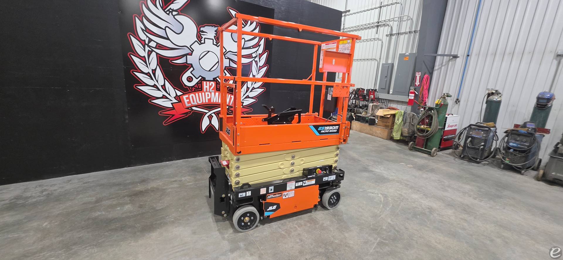 2026 JLG ES1930M