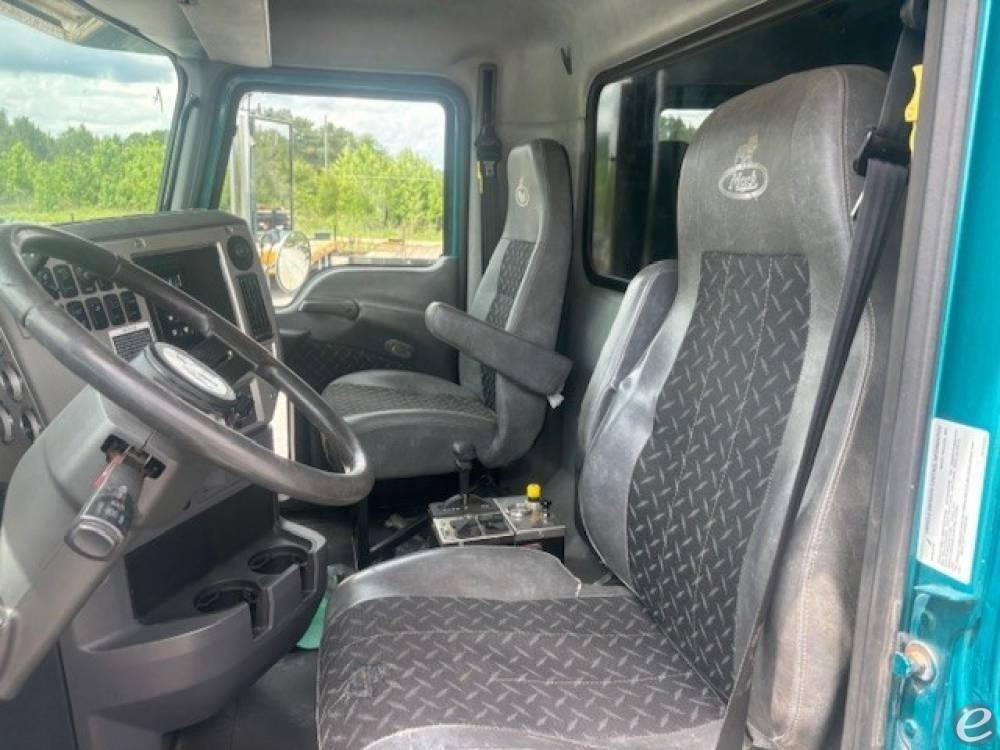 2018 Mack GRANITE GU713