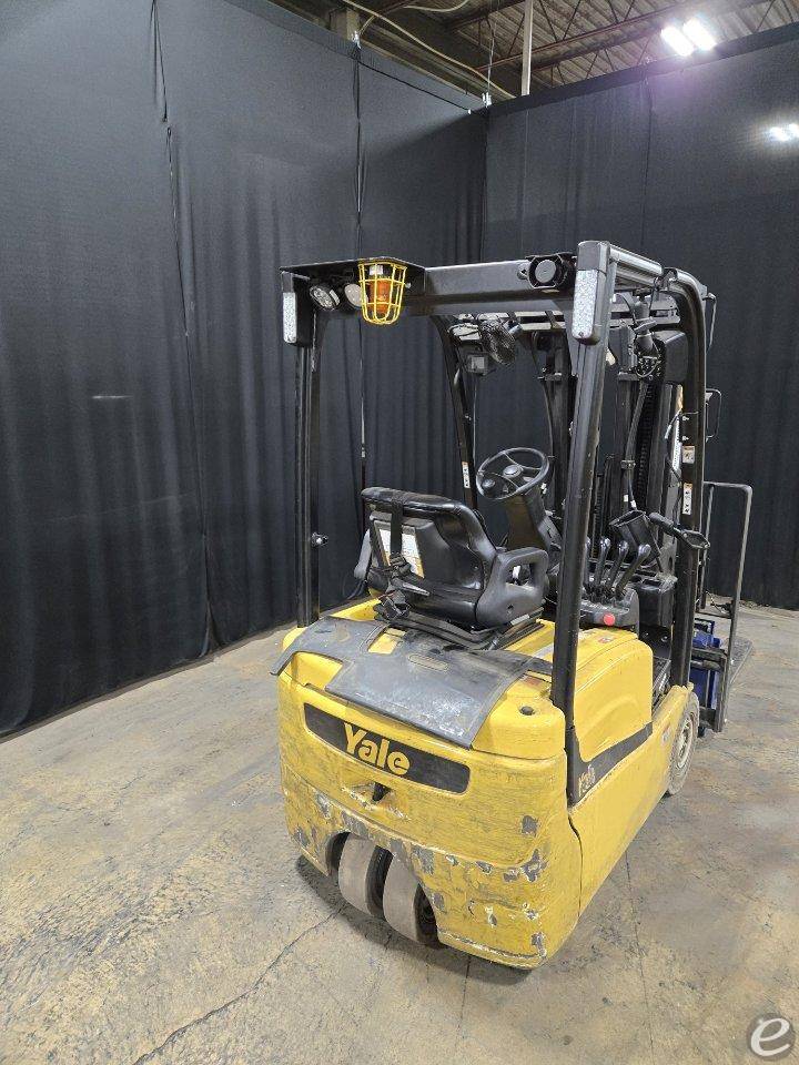 2021 Yale ERP030VT