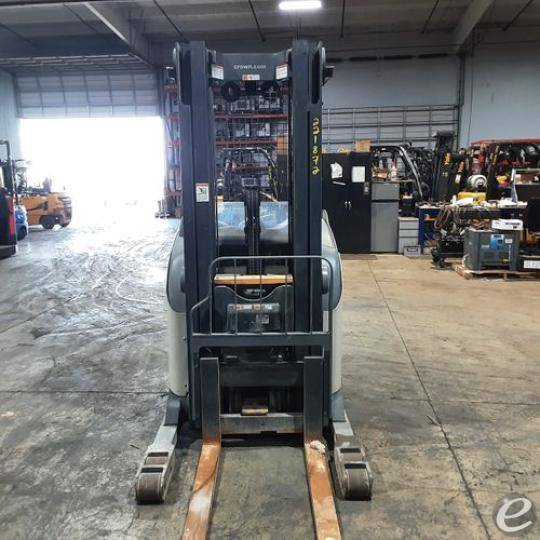 2018 Crown RR5725-45