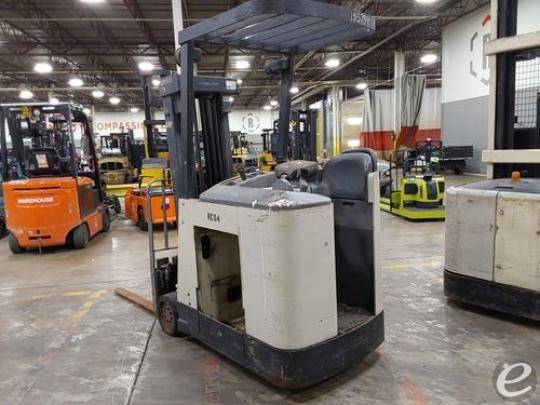 2006 Crown RC5545-40 Electric Forklift - 123Forklift