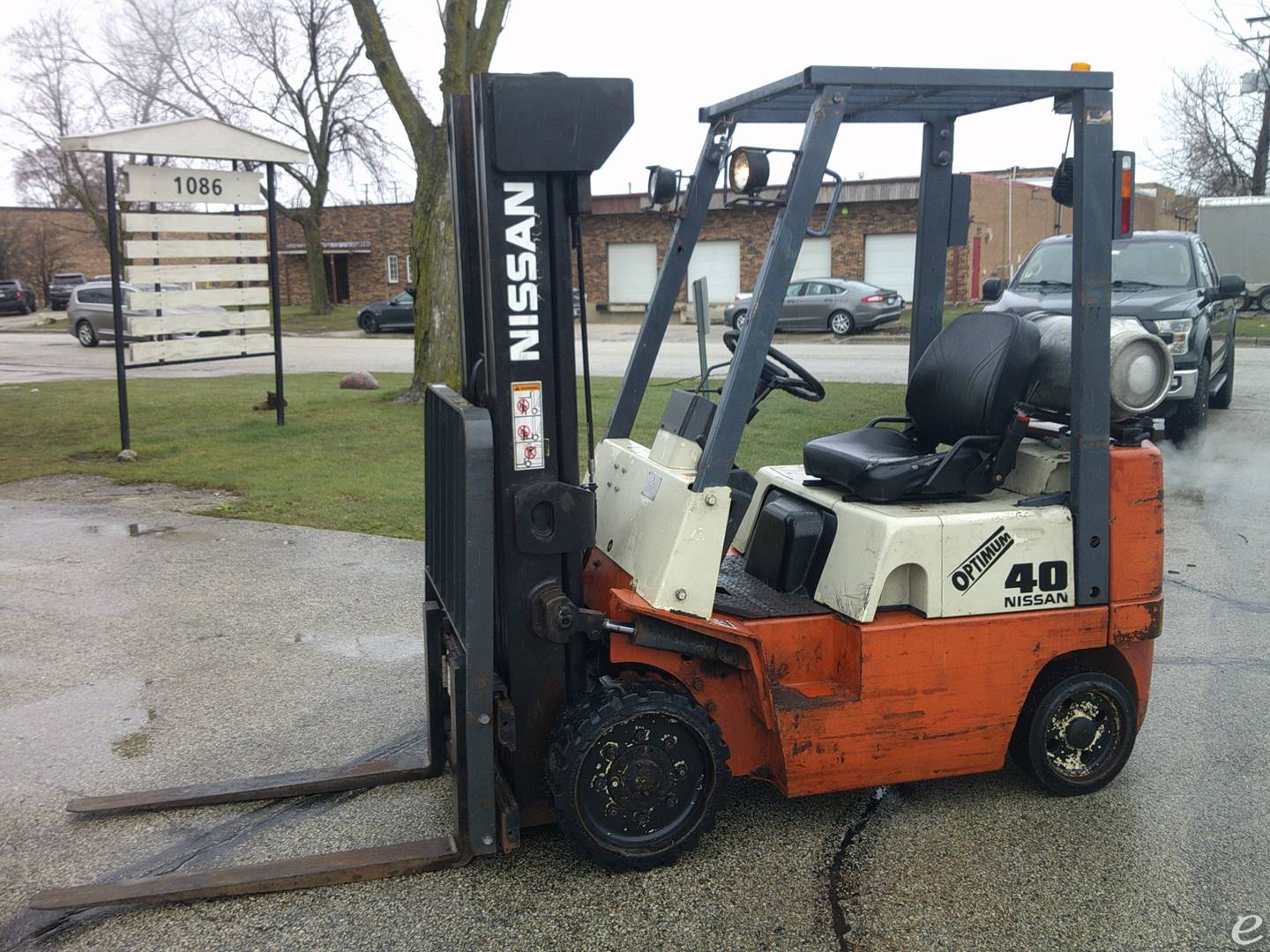 2001 Nissan                                             CPJ01AA20PV LP Gas Forklift - 123Forklift
