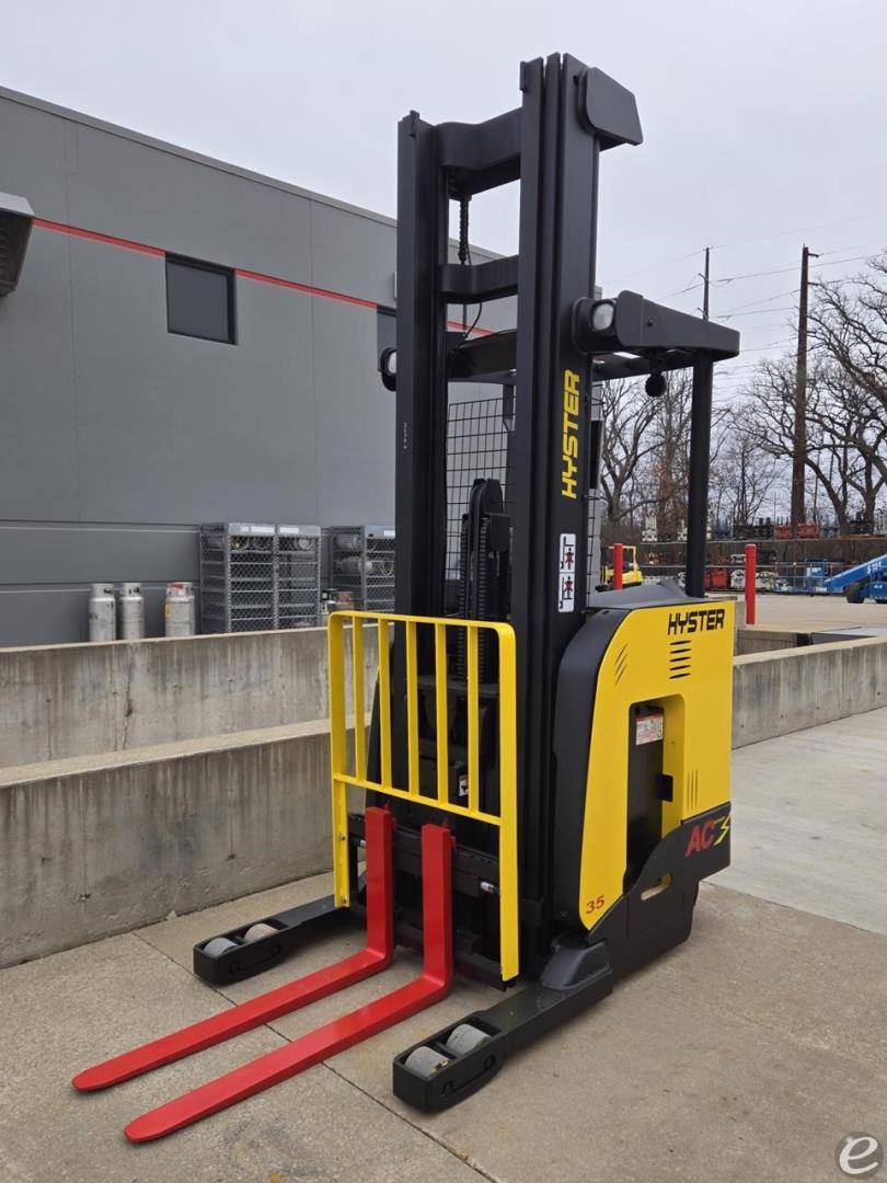 2020 Hyster N35ZRS2 Electric Reach Truck - 123Forklift