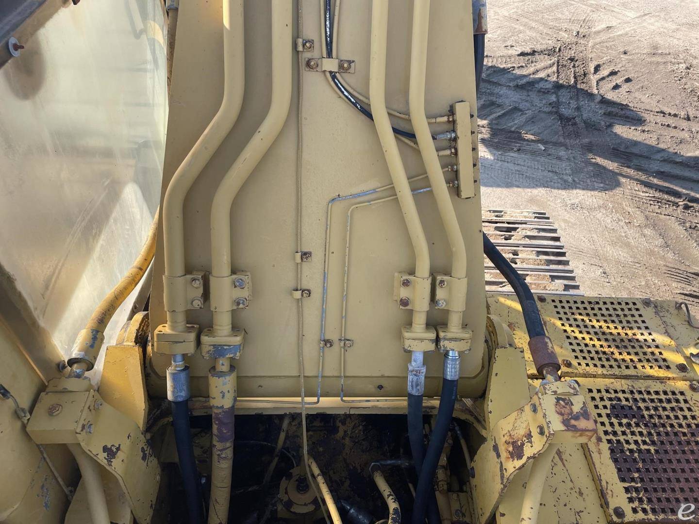 1992 Cat 330L