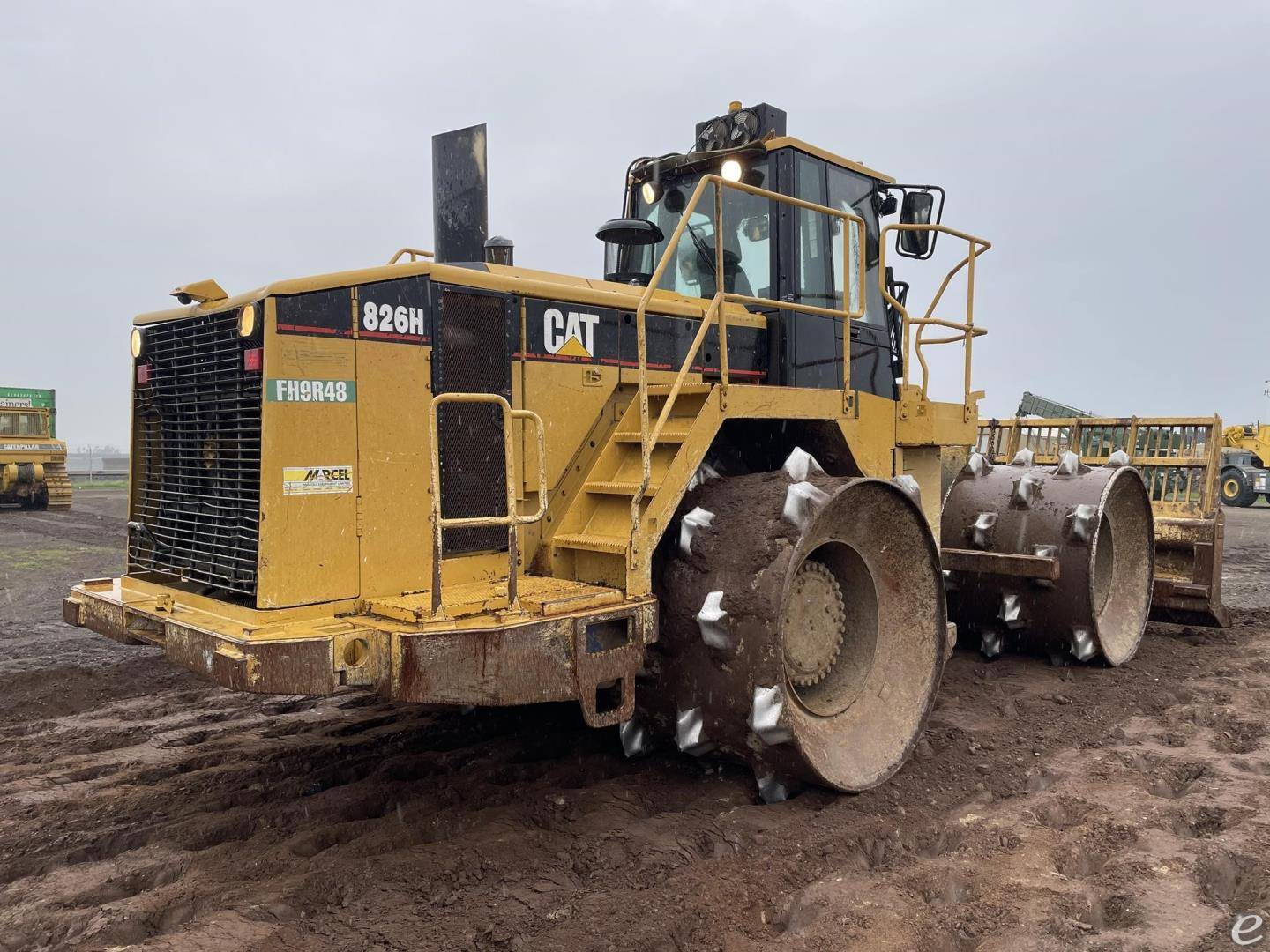 2005 Cat 826H