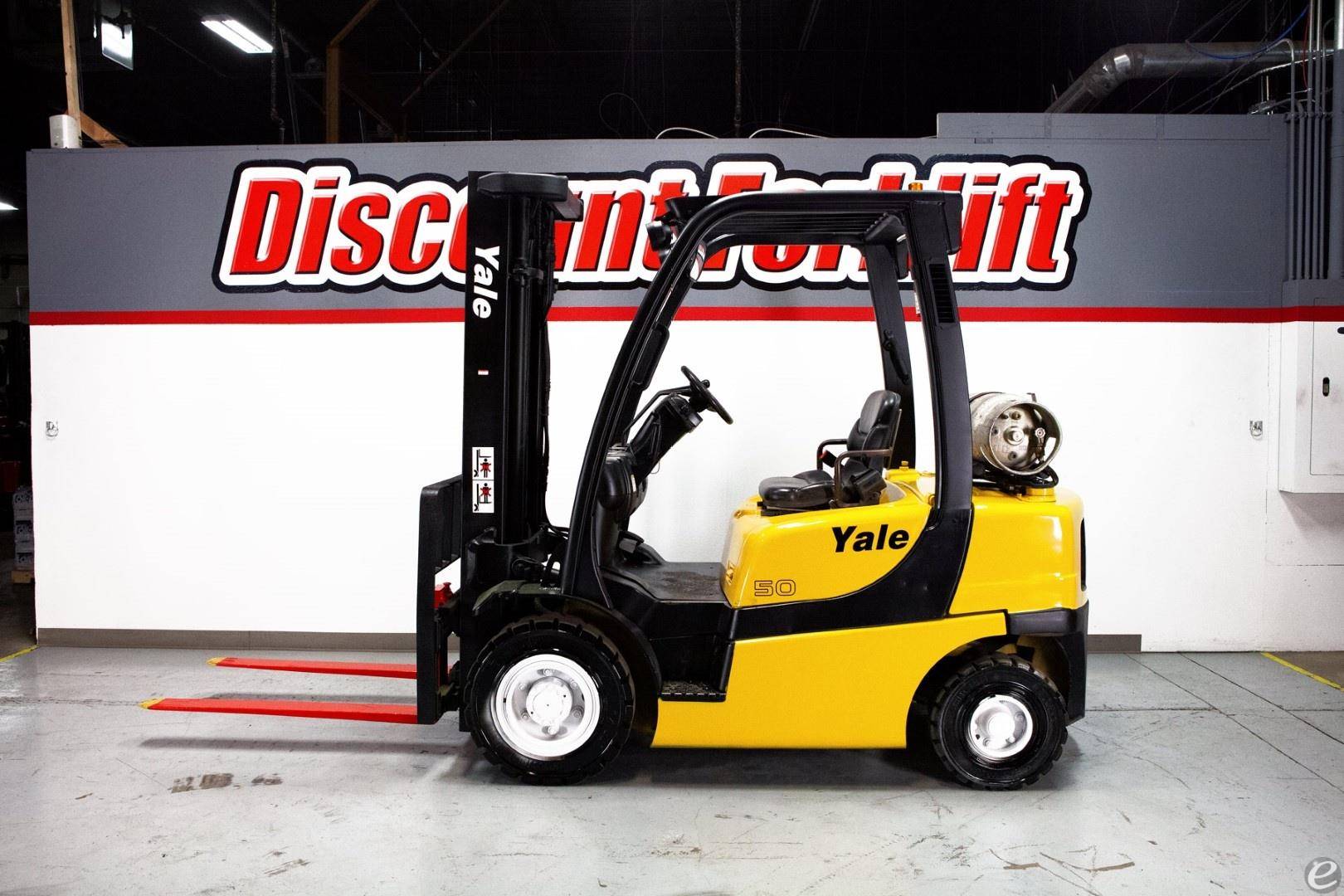 2011 Yale GLP050VXEUSE090 LP Gas Forklift - 123Forklift