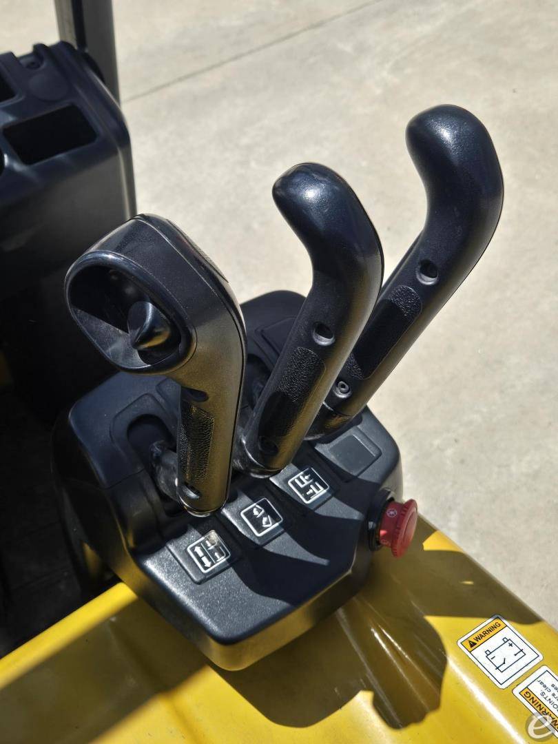2019 Yale ERP025VC