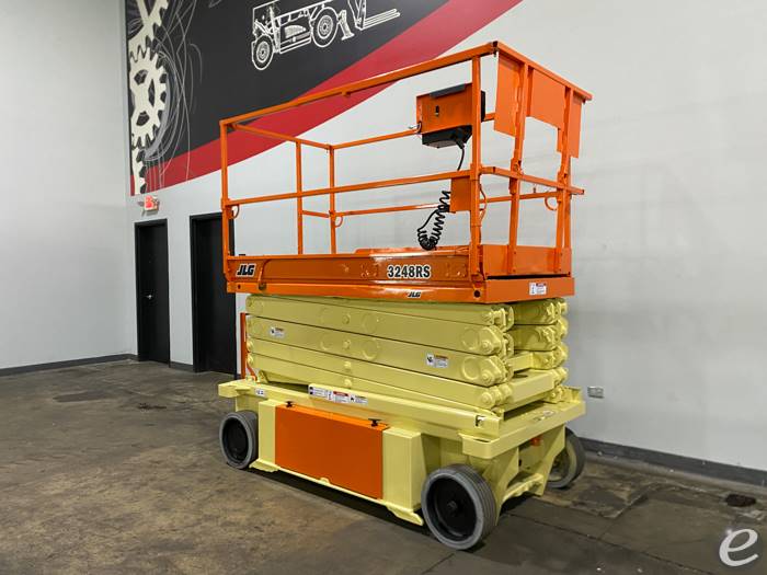 2015 JLG 3248RS
