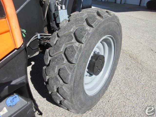 2015 JLG 1255