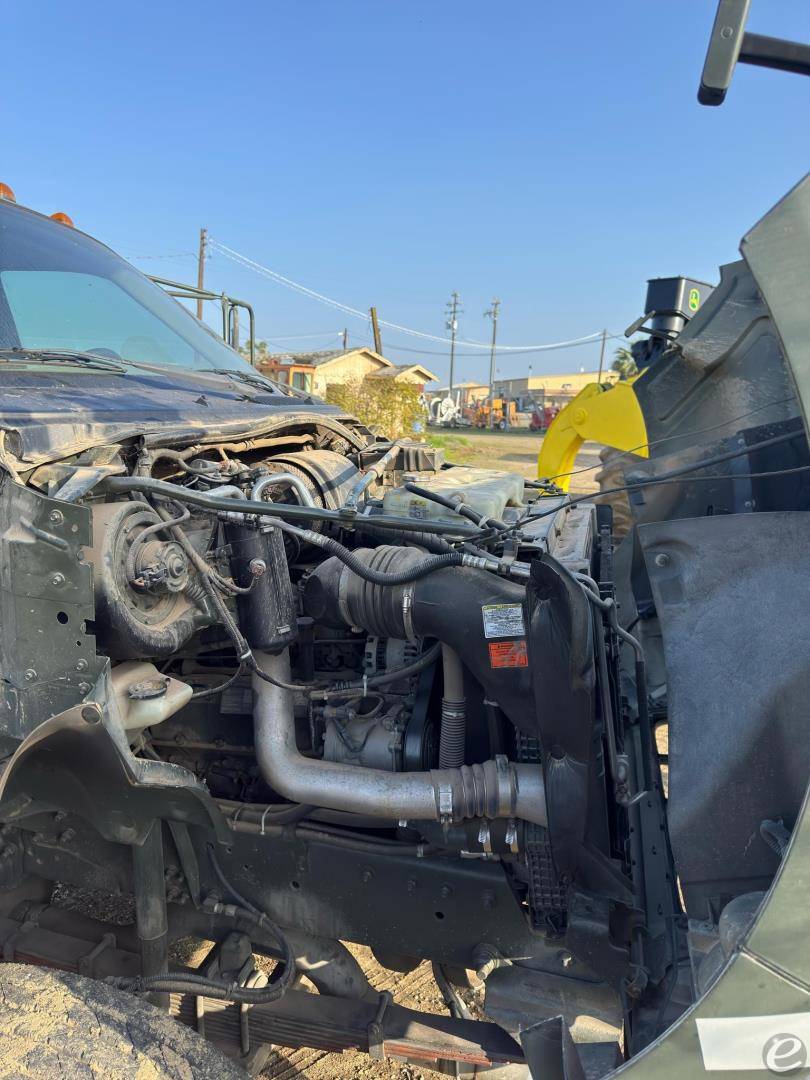 2001 Ford F650 XLT