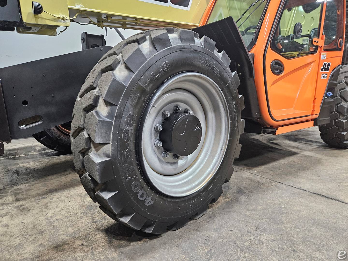 2021 JLG 1255