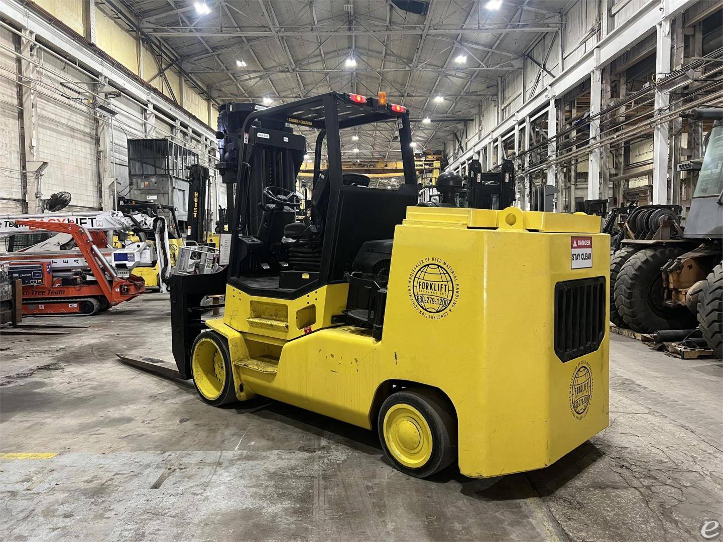 2015 Hoist Liftruck F300