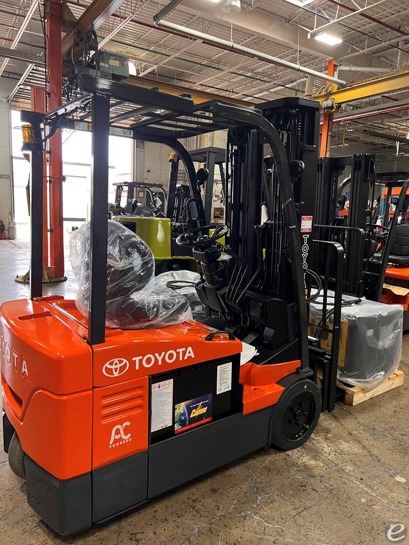 2011 Toyota 7FBEU15 LP Gas Forklift...