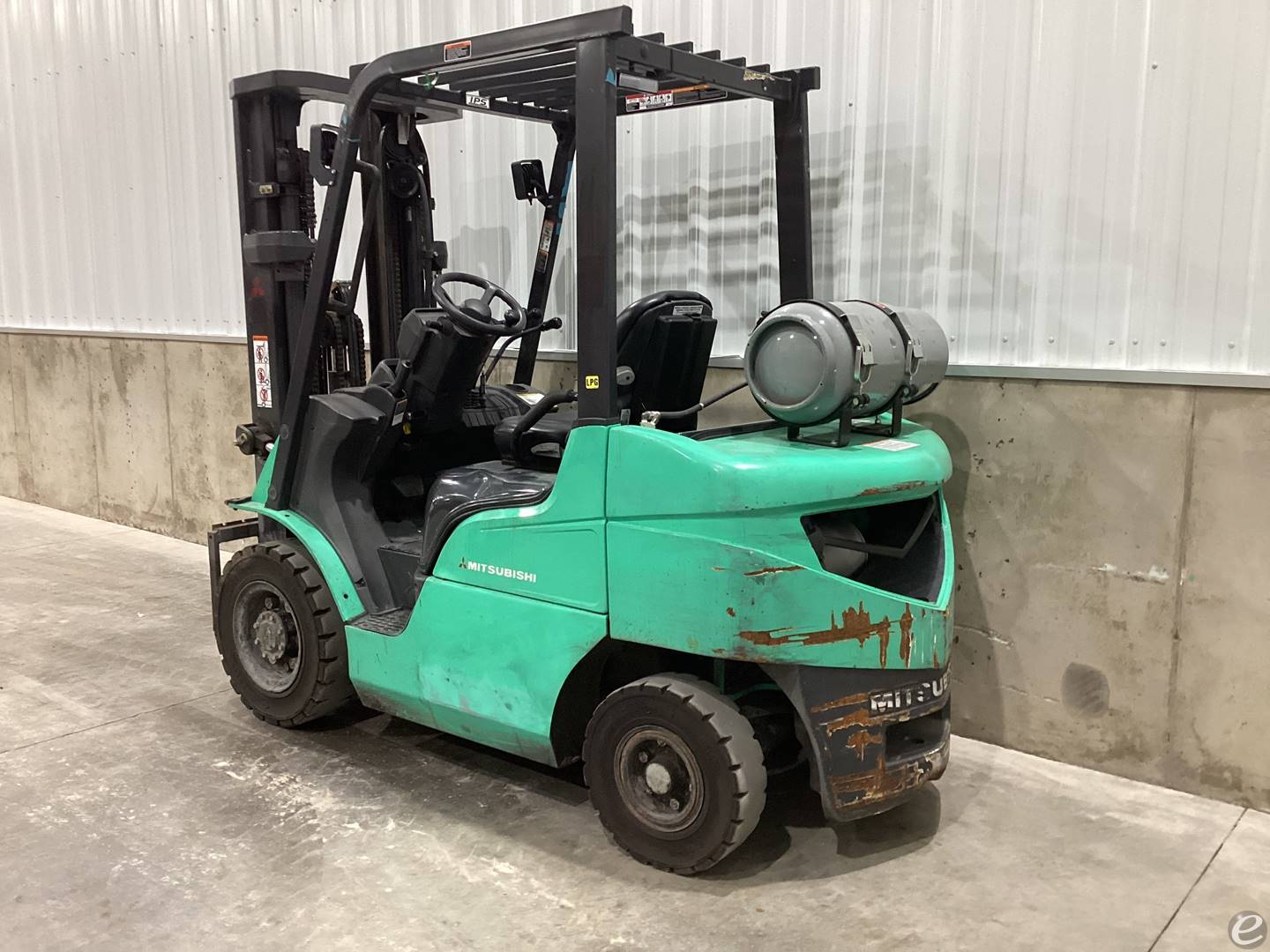 2021 Mitsubishi FG25N