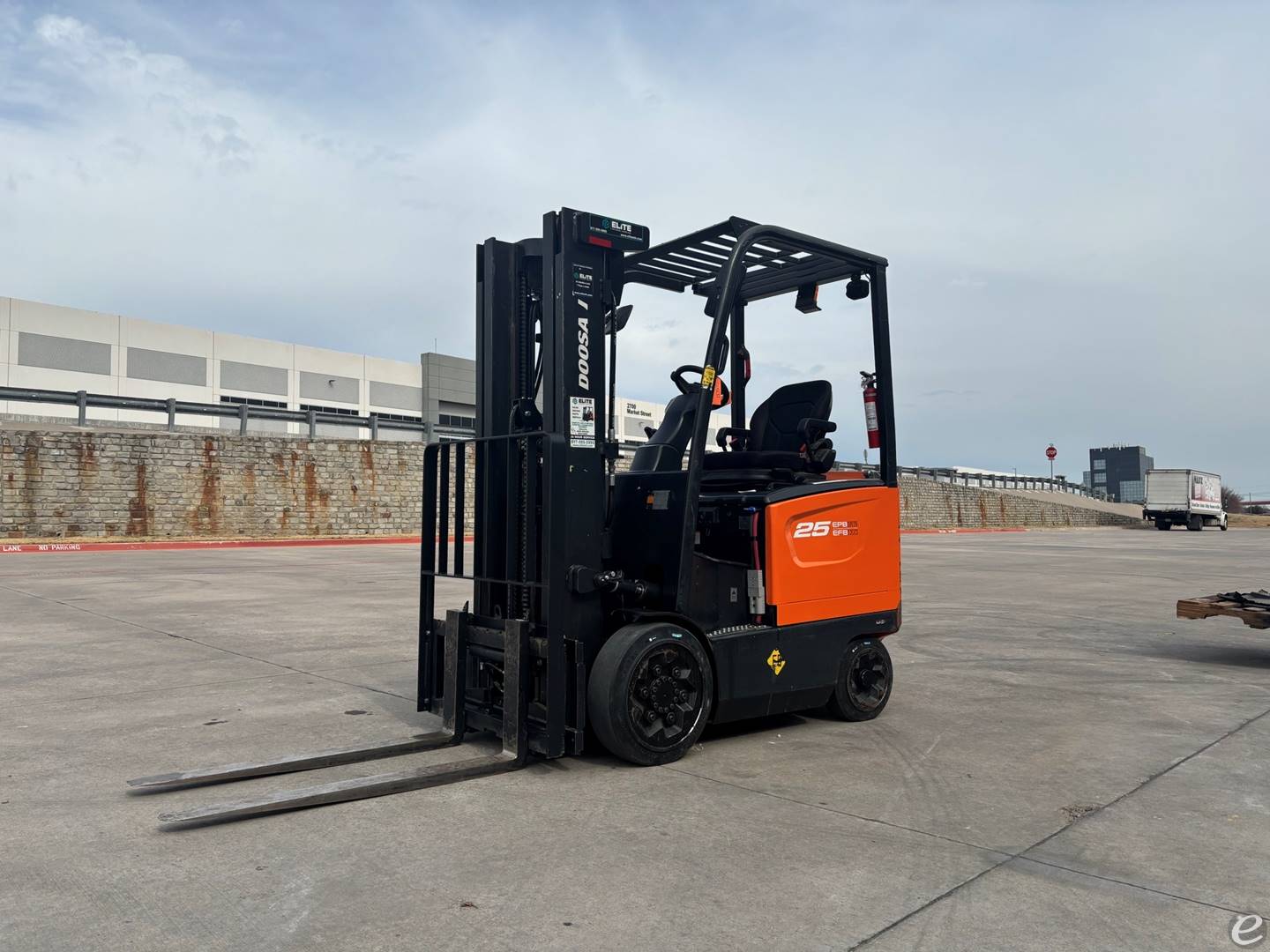 2022 Doosan BC25S-7