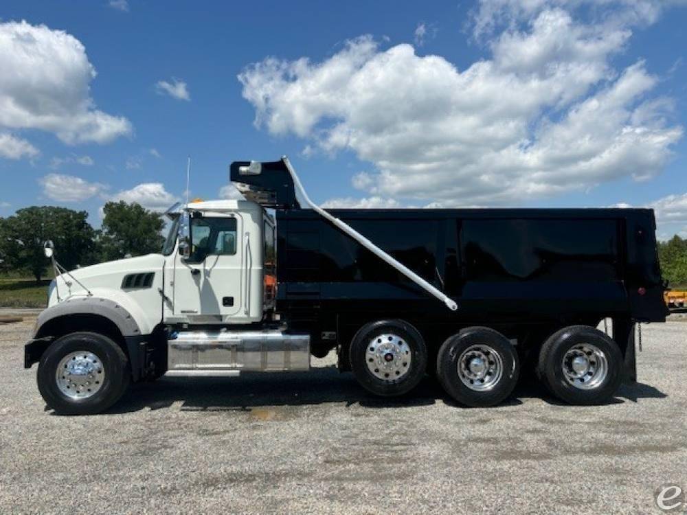 2021 Mack GRANITE 84FR