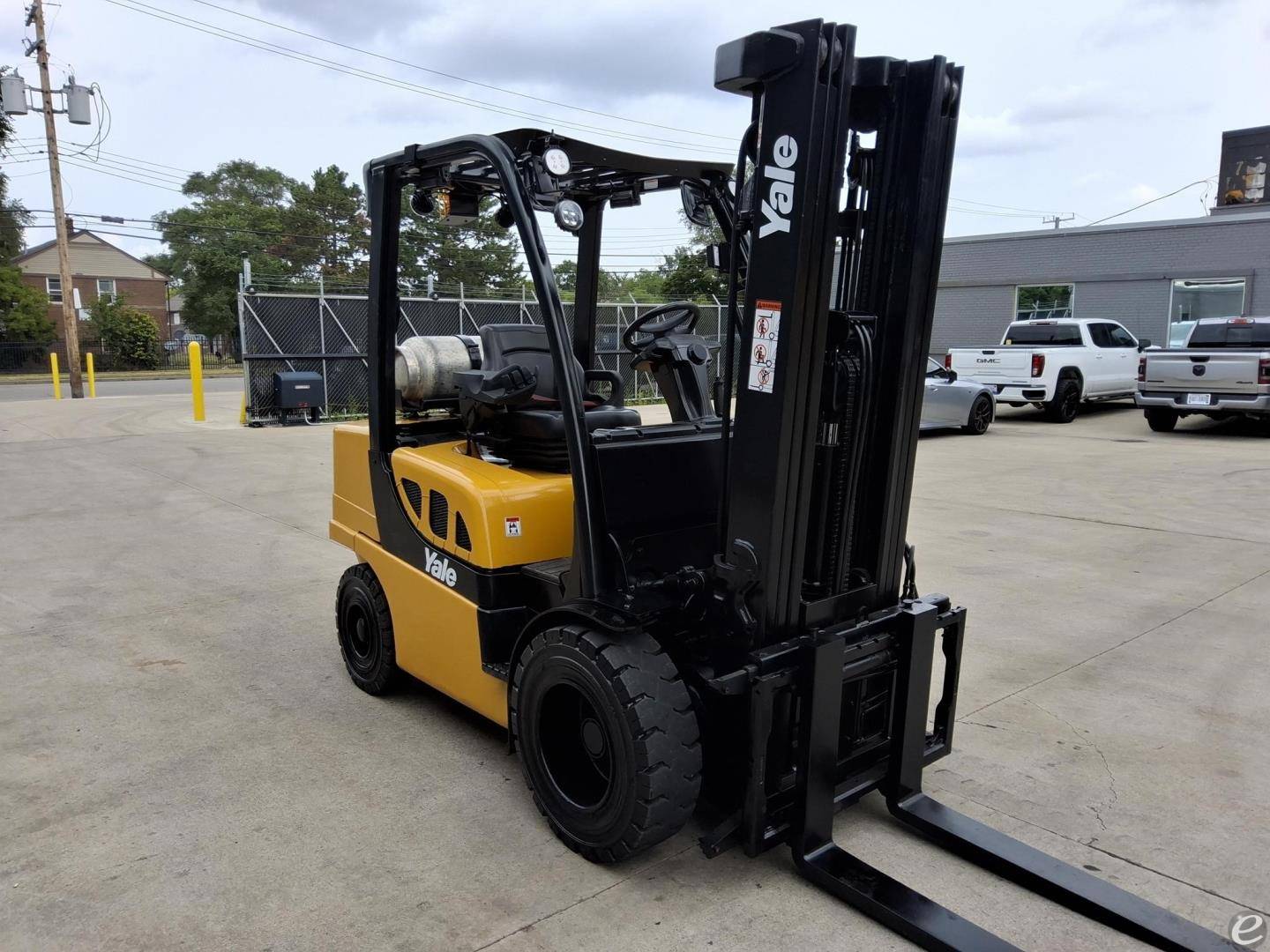 2019 Yale GLP050VX