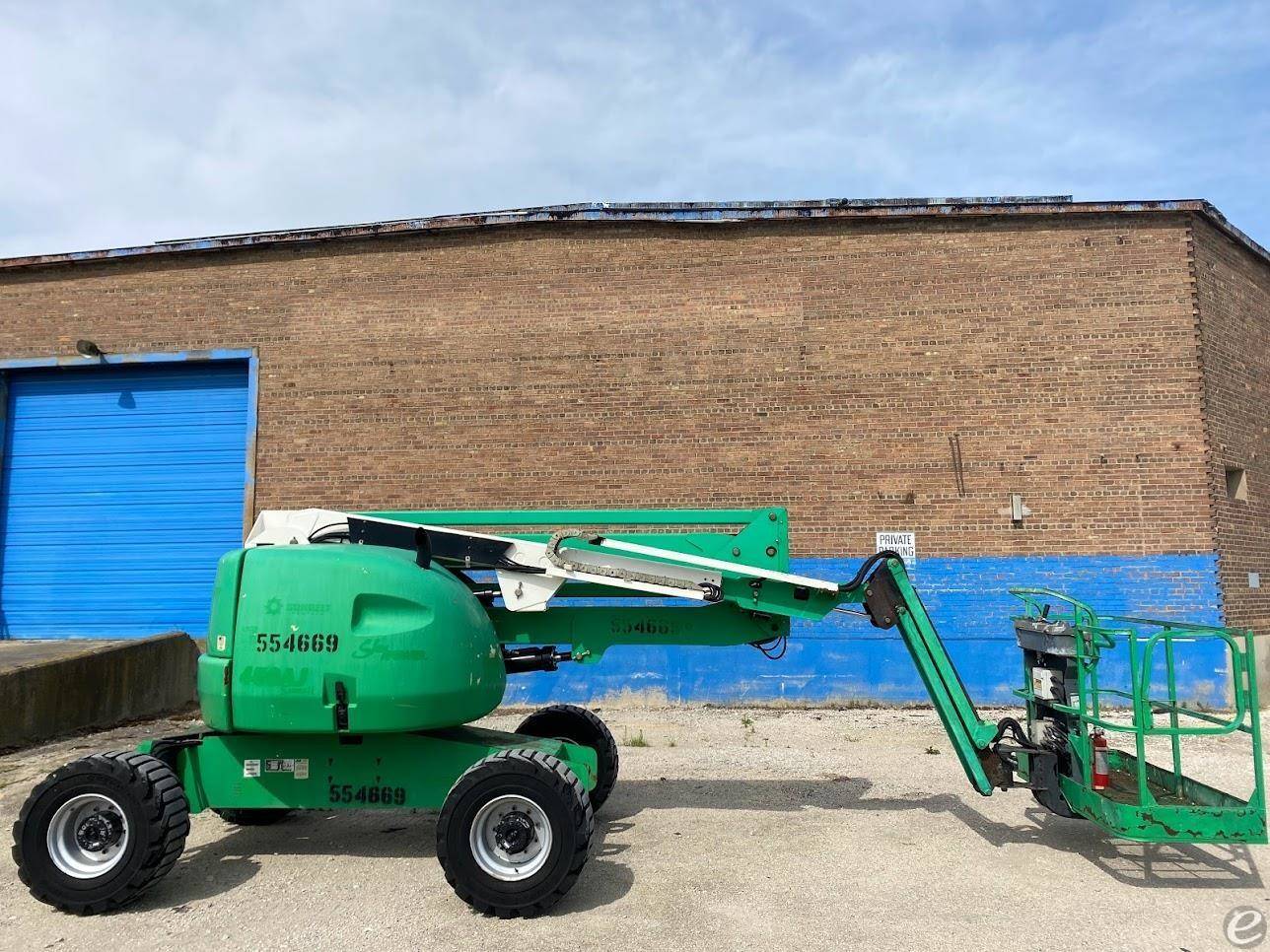 2014 JLG 4394RT Diesel Scissor Lift...