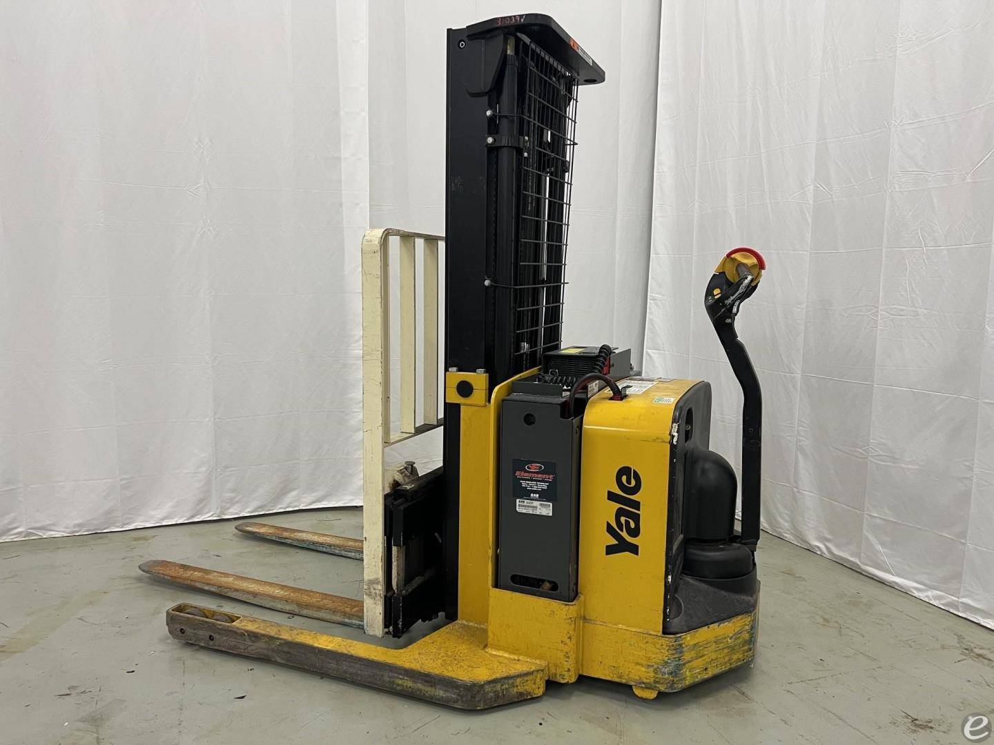 2014 Yale MSW040SF