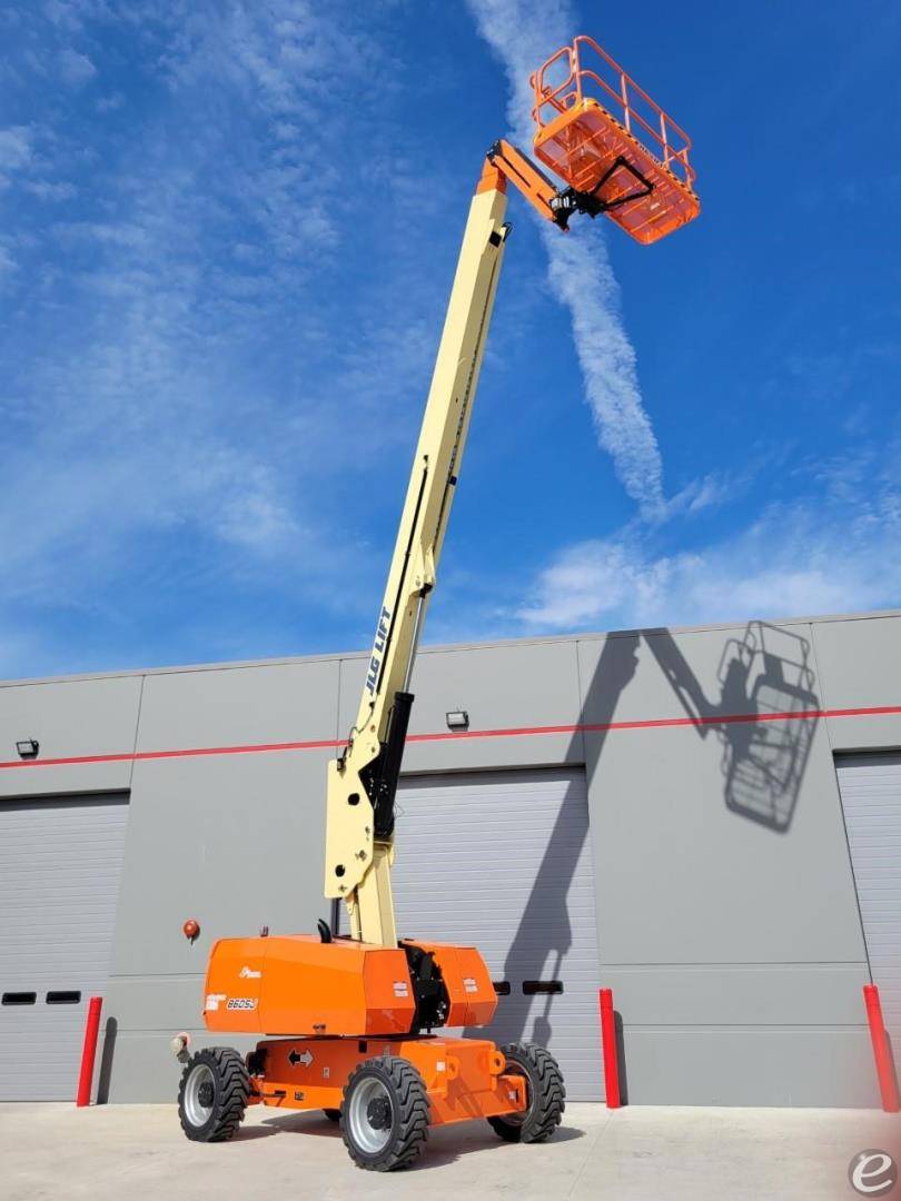 2023 JLG 860SJ