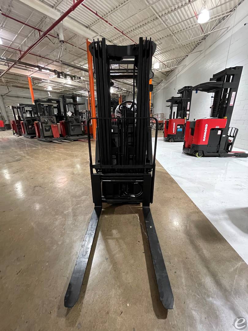 2015 Toyota 7FBCU18 Electric Forklift - 123Forklift