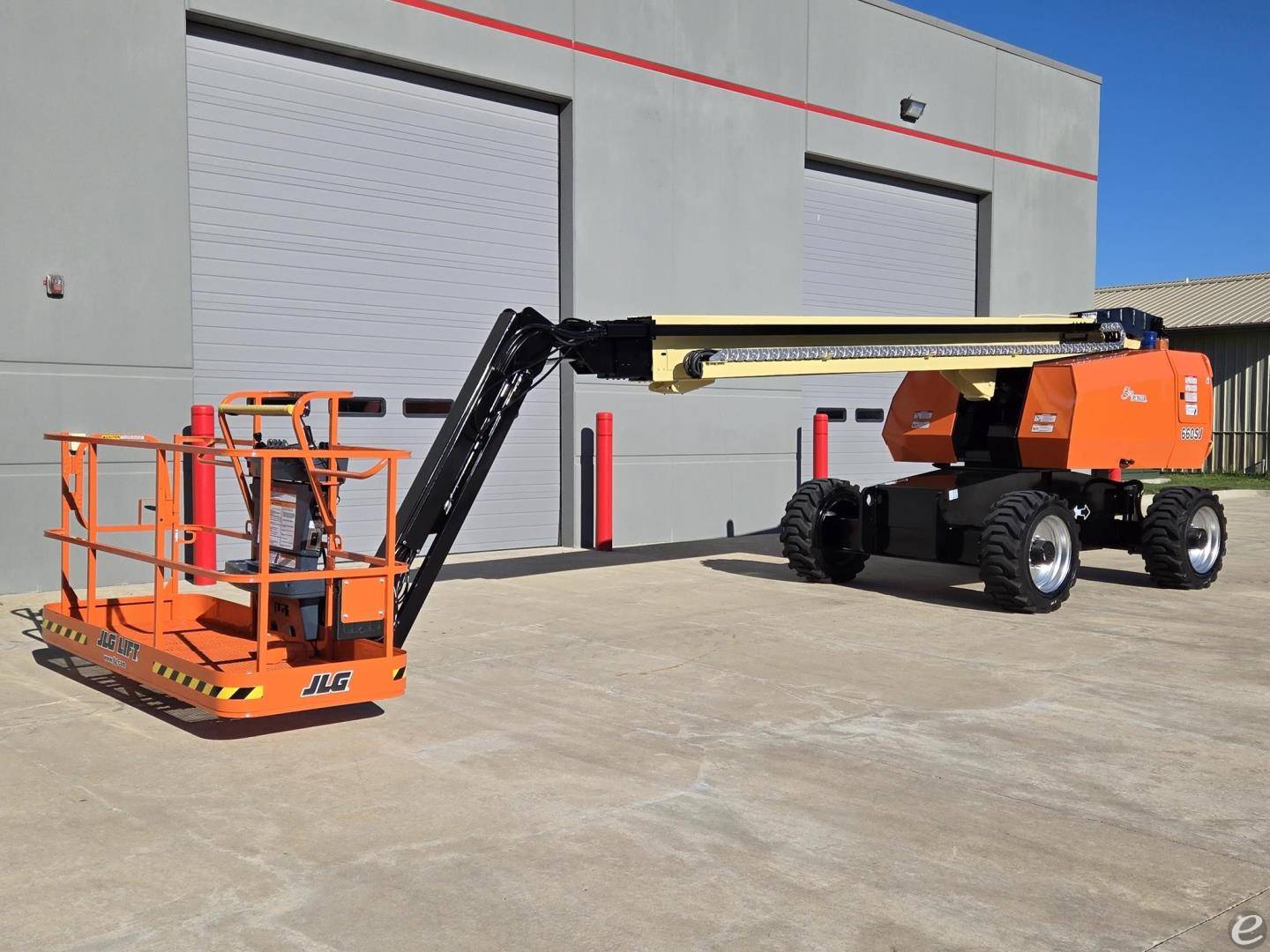 2013 JLG 660SJ