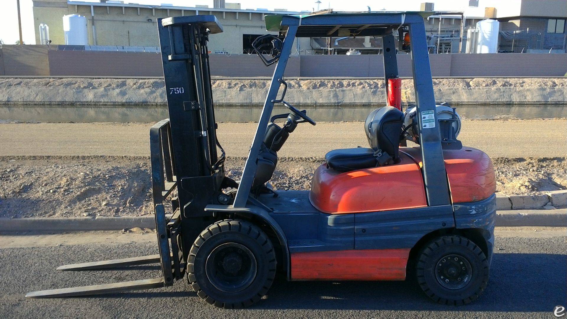 1997 Toyota 42-6FGU25 LP Gas Forkli...