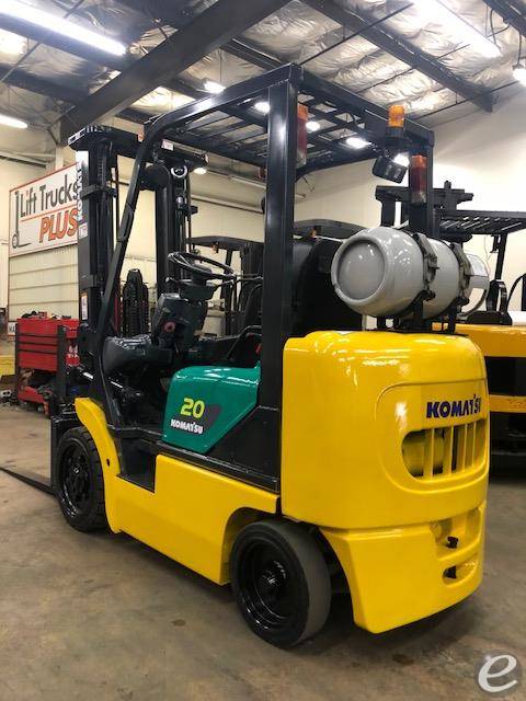 2001 Komatsu FG25ST-12