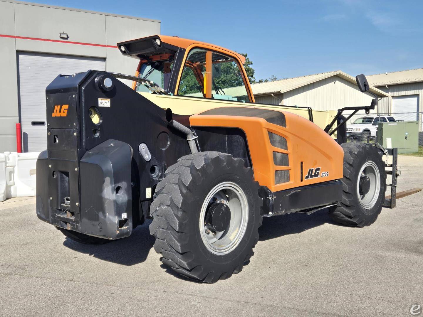 2020 JLG 1732