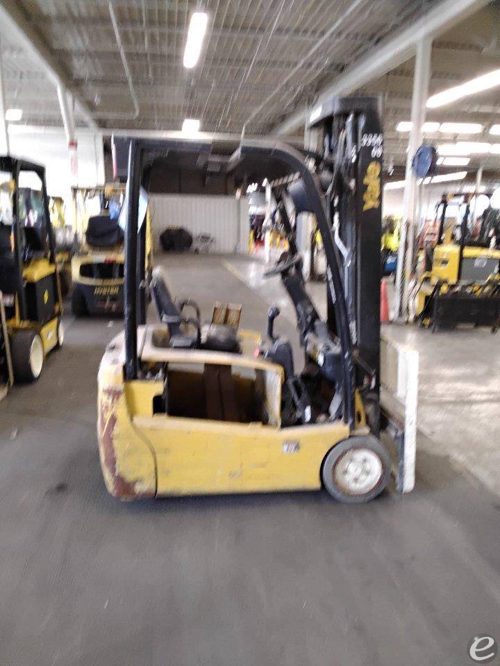 2019 Yale ERP040VT