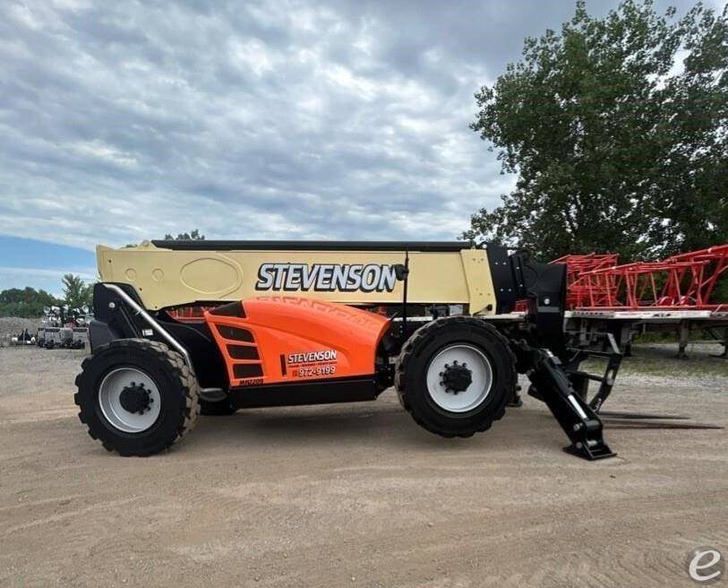 2022 JLG 1255