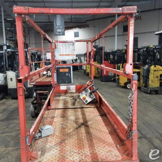 2005 Skyjack SJ3226