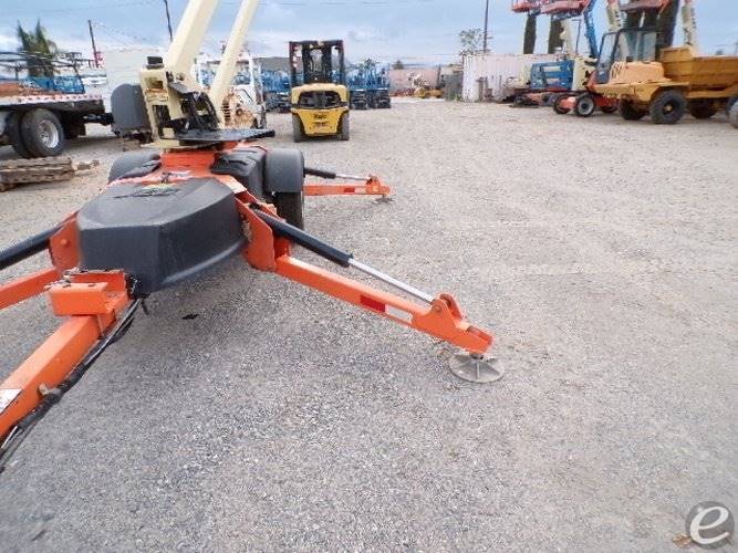 2019 JLG T350
