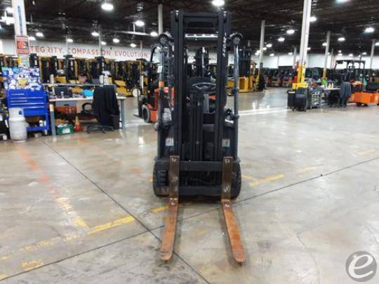 2016 Crown SC5245-40 Electric Forklift - 123Forklift