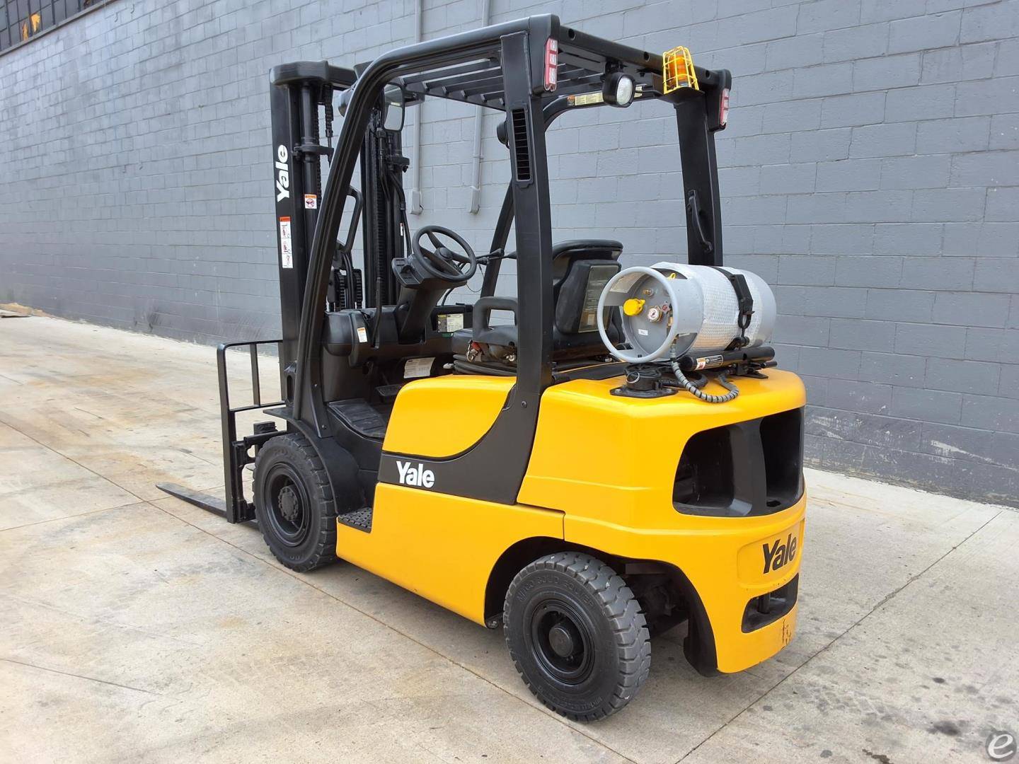 2011 Yale GLP050VX