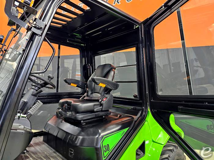2026 Viper Lift Trucks RTD30F-4