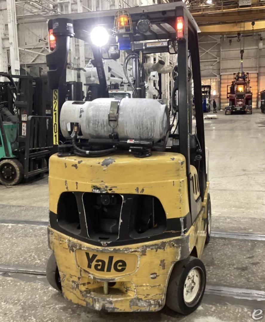 2021 Yale GLC050VX