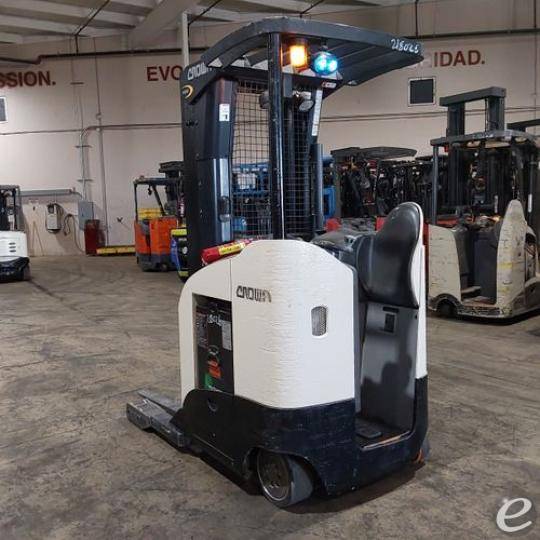 2019 Crown RR5725-45