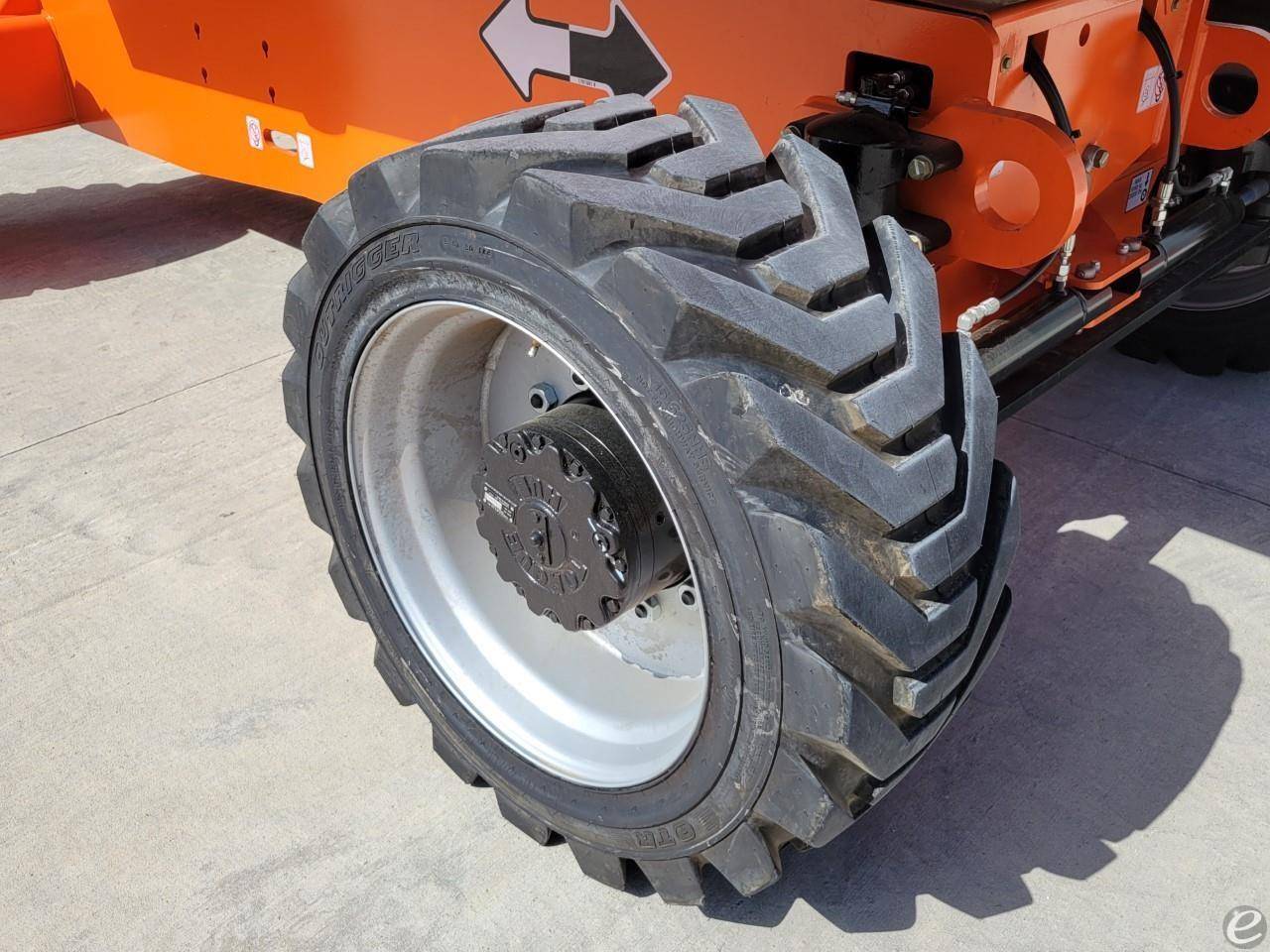 2023 JLG 860SJ