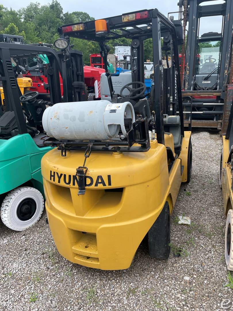2017 Hyundai 33L-7A