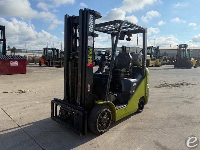 2021 Clark S25CL