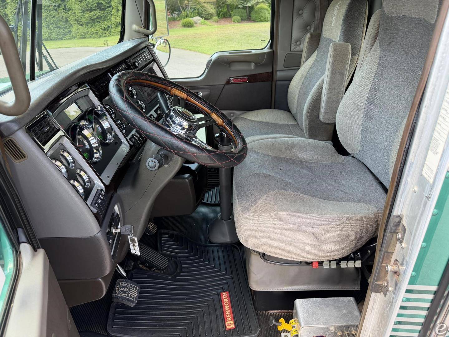2013 Kenworth W900